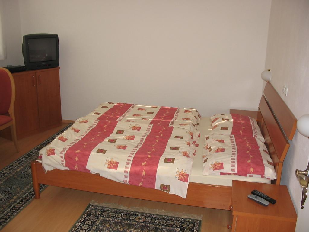 Apartment Lipar Preddvor Exterior photo