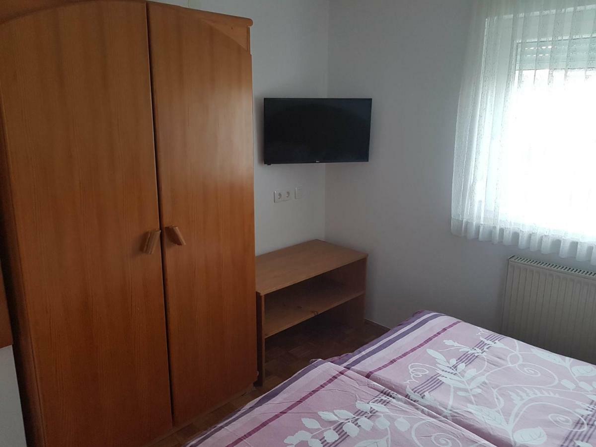 Apartment Lipar Preddvor Exterior photo
